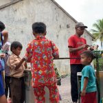 Borong cimol bojot keliling kampung